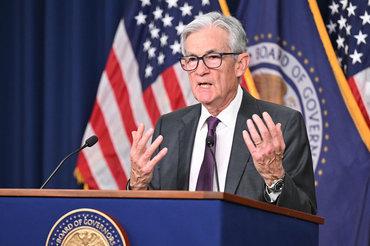 Amerikansk centralbank holder fast i renteniveau