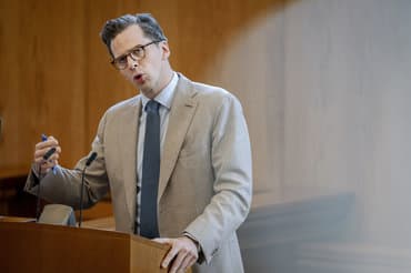 LA vil skrotte havvindsudbud og bruge millarder på atomkraftværker: Peger på to mulige lokationer
