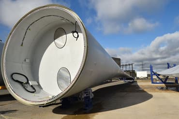 Vestas i fremgang: Rekordomsætning og bugnende ordrebog