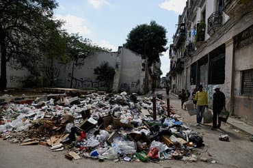 USAs olieblokade mod Cuba sender ø-nationens økonomi ud i kæmpe krise