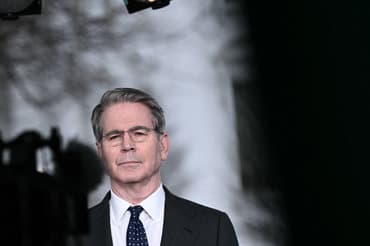 USA overvejer at lempe sanktioner på russisk olie