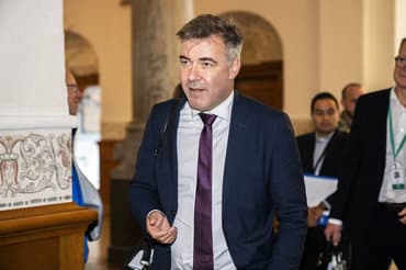 Energiminister om åbning af oliereserver: Vi er ikke ved at løbe tør