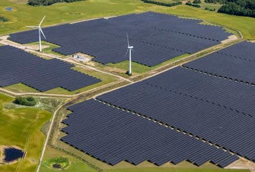 Flertal vil have sol og vind som fundament i energiforsyningen