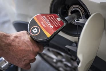 Højere benzinpriser kan være den nye normal