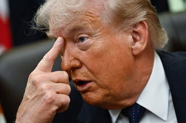 Trump sætter USAs eskortering af skibe i Hormuzstrædet på pause