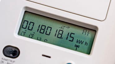 Green Power Denmark og Tænk advarer mod dyr hjælp til eltilgodehavender
