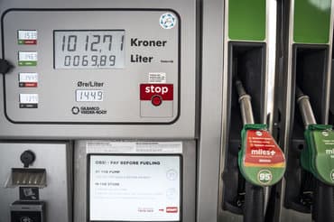 Tankstationernes salg er faldet i takt med stigende benzinpriser