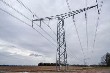 Energinet ændrer praksis: Store projekter kan vente op til ti år på netadgang