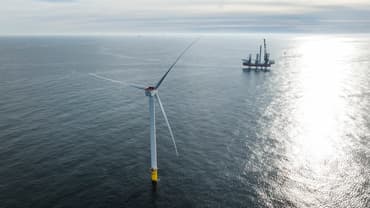 Cadeler og Vattenfall vil effektivisere store reparationer på havvindmøller