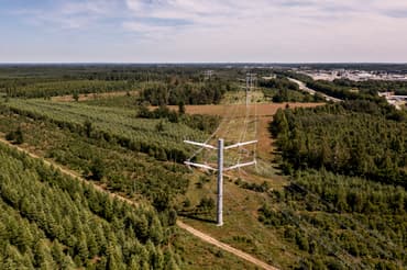 Energinet flytter dele af ny elforbindelse – men fastholder luftledninger efter borgerhenvendelser
