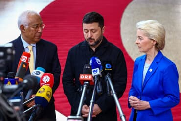 Zelenskyj  beder om hjælp til vinteren