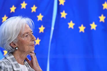 ECB fastholder renten - men økonom spår nye renteforhøjelser i år